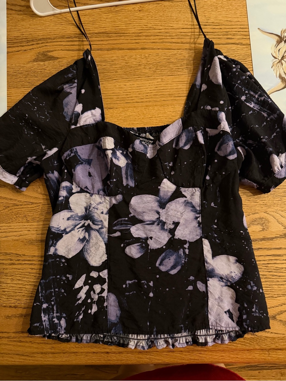Floral Puff Sleeve Square-Neck Top in Black and Lavender